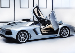 Lamborghini Aventador LP 700-4 Roadster