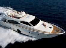 yacht-Ferretti-lavilebela